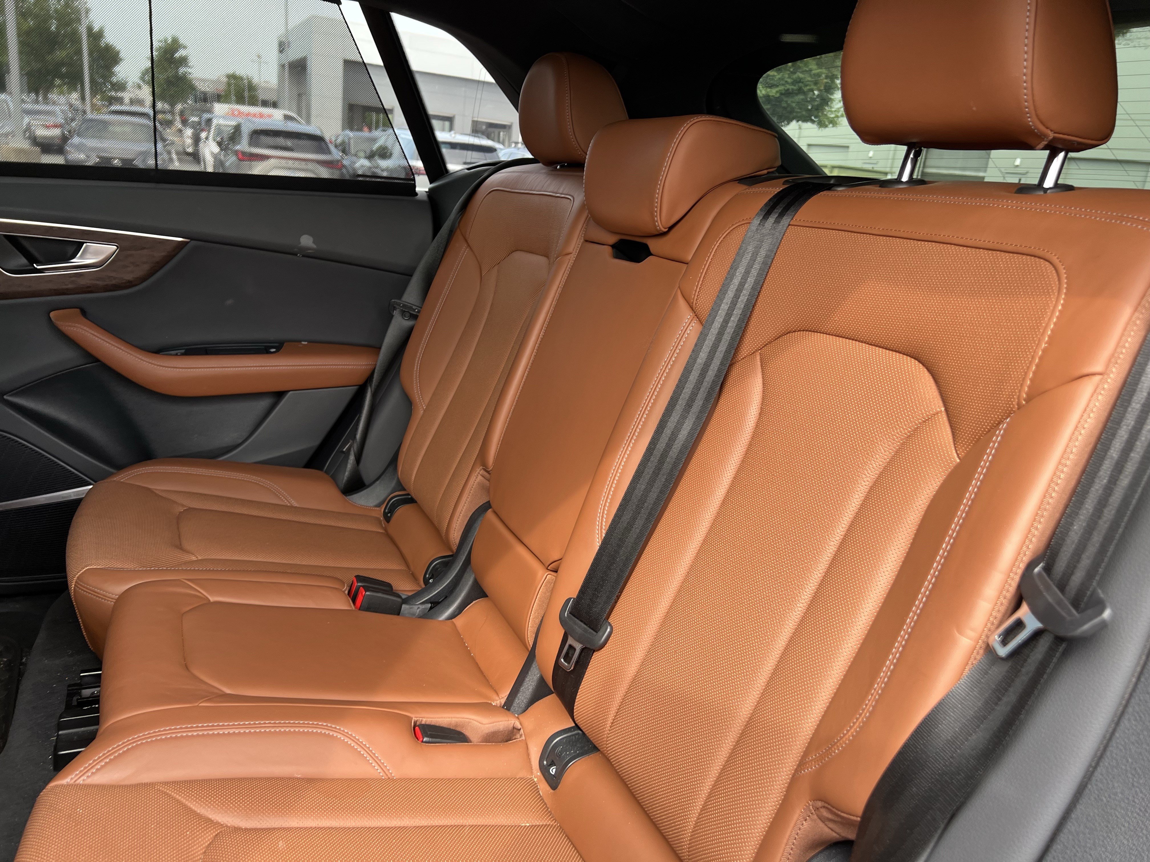 Used 2025 Audi Q8 Prestige AWD/4WD image 33