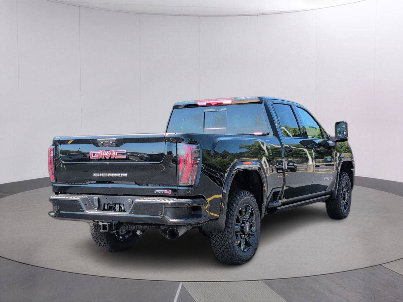 New 2026 GMC Sierra 2500 AT4 w/ AT4 Premium Plus Package AWD/4WD image 5