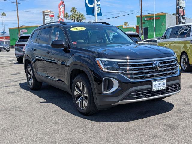 Certified 2025 Volkswagen Atlas SE FWD image 7