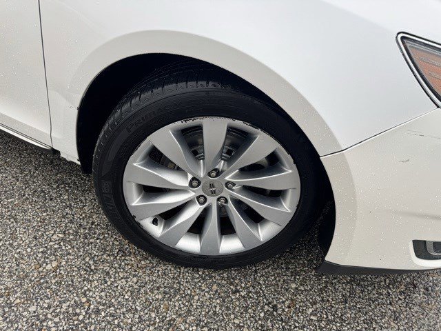 Used 2014 Lincoln MKS AWD w/ Equipment Group 101A image 42