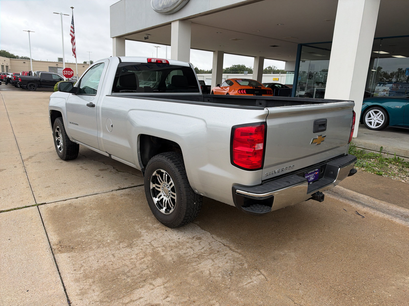 Used 2018 Chevrolet Silverado 1500 W/T w/ WT Convenience Package AWD/4WD image 8