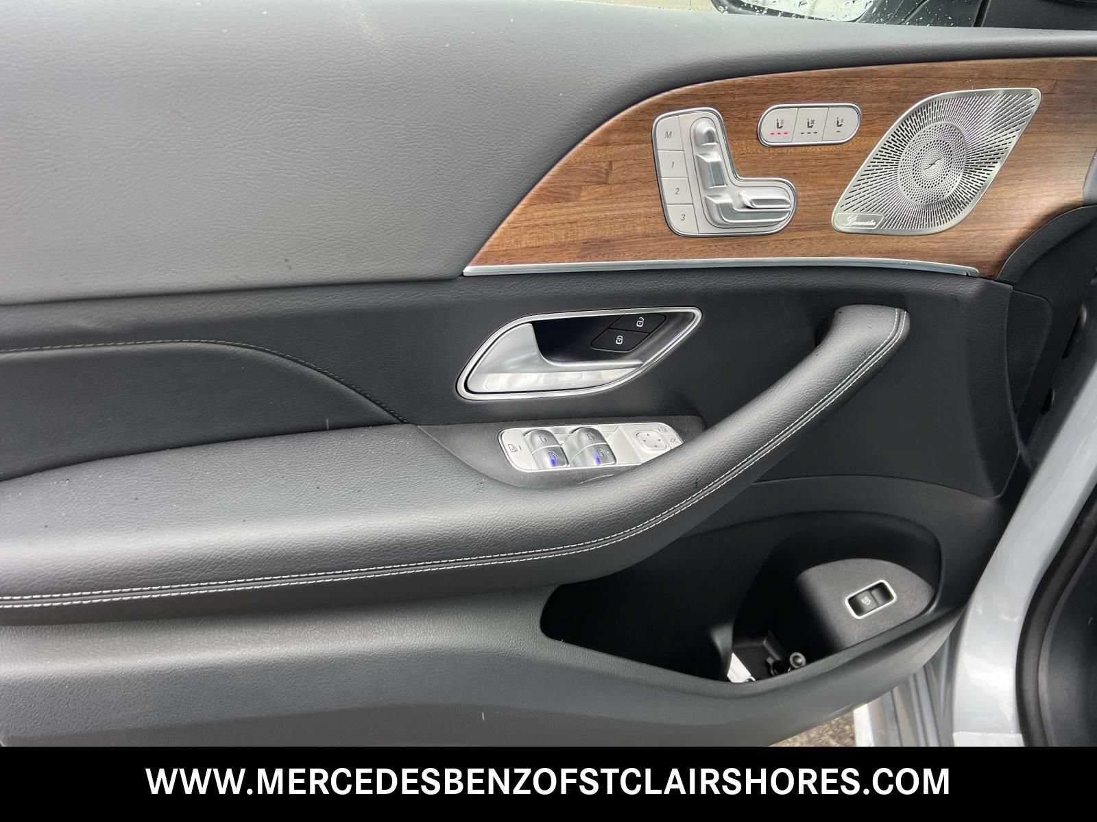 New 2025 Mercedes-Benz GLS 450 4MATIC image 17