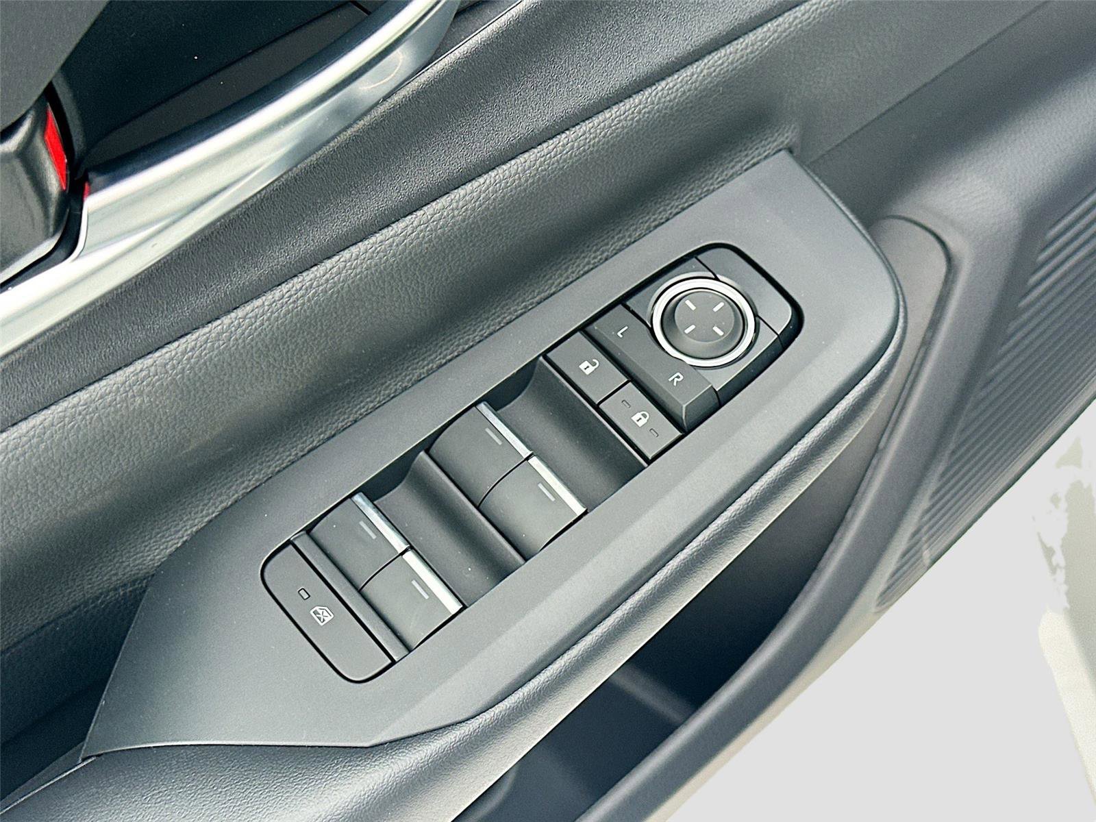 New 2026 Toyota Prius AWD image 18