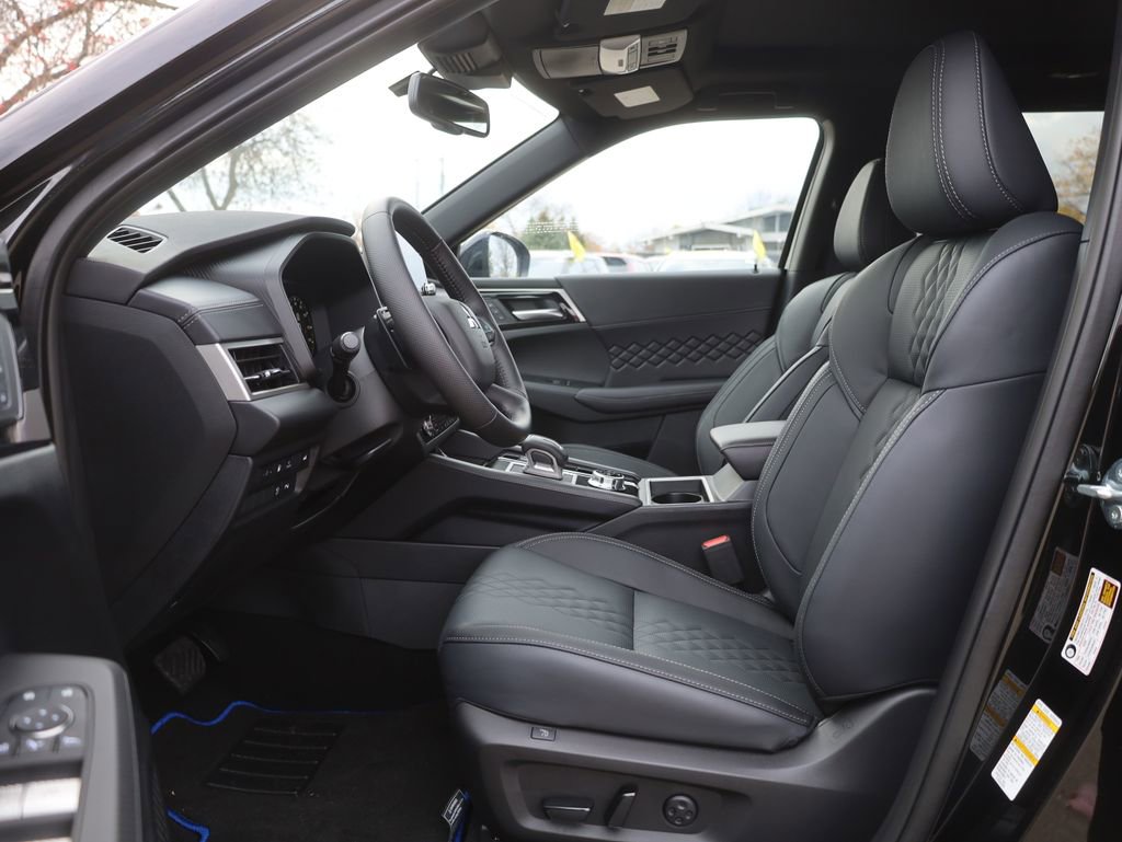 New 2025 Mitsubishi Outlander SEL Black Edition image 34