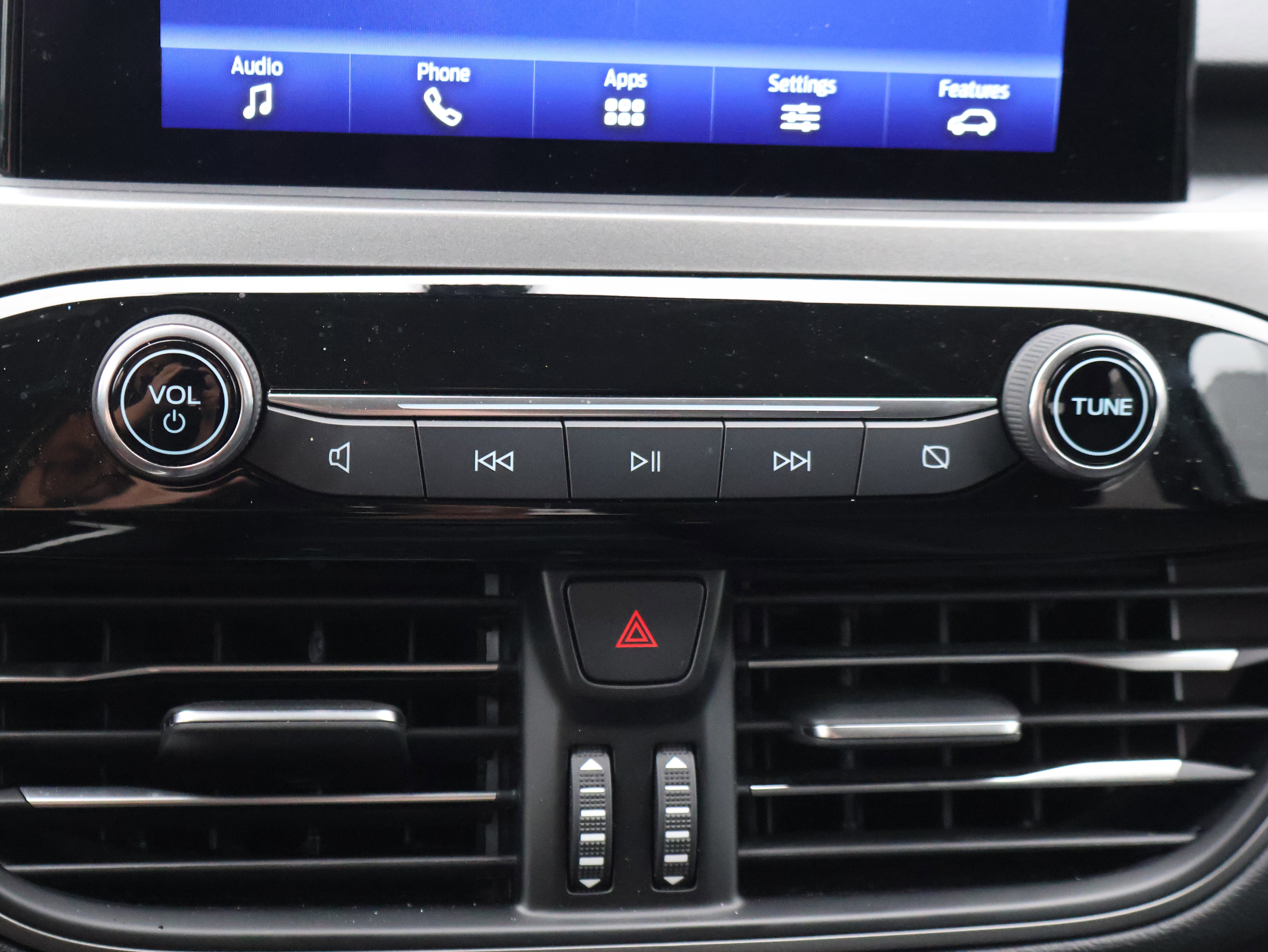 Used 2023 Ford Escape Active w/ Cold Weather Package image 27