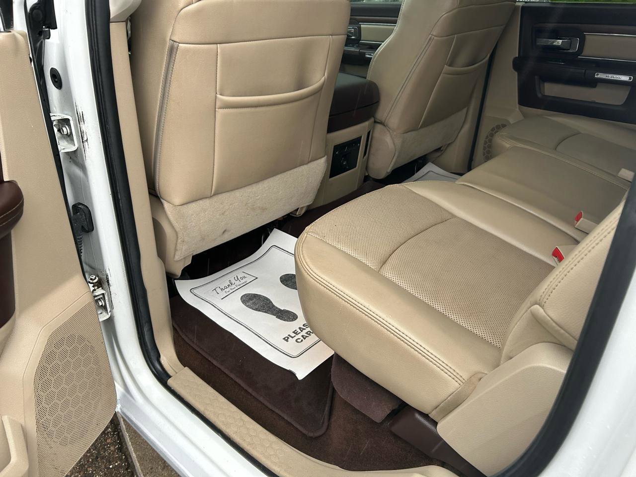Used 2013 RAM 1500 Laramie w/ Convenience Group AWD/4WD image 9