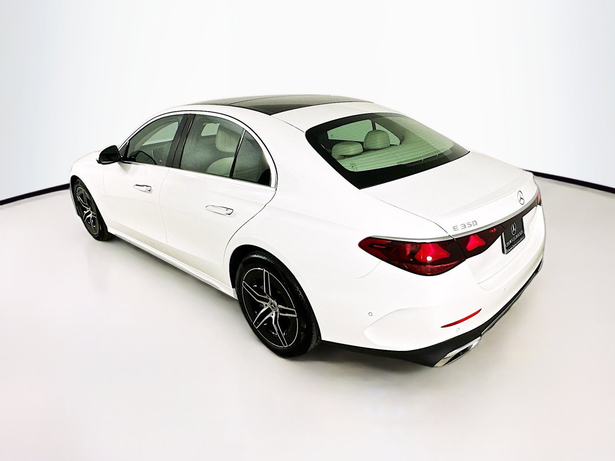 Certified 2025 Mercedes-Benz E 350 4MATIC Sedan image 5