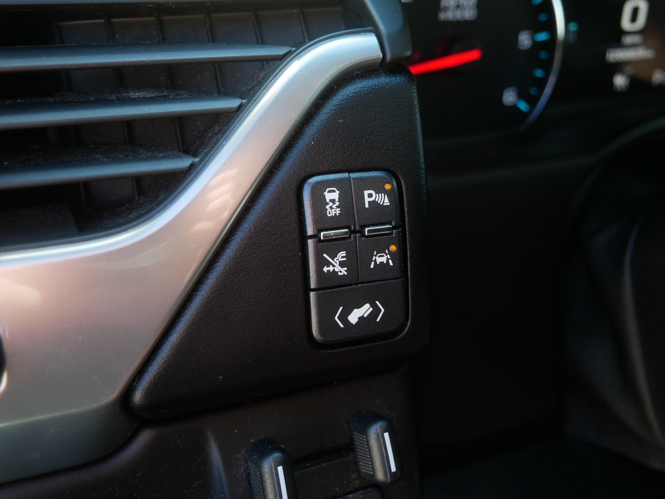 Used 2019 Chevrolet Tahoe Premier w/ Premier Plus Edition AWD/4WD image 27