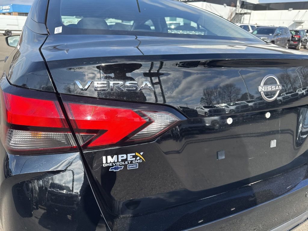 Used 2023 Nissan Versa S w/ Trunk Package image 23