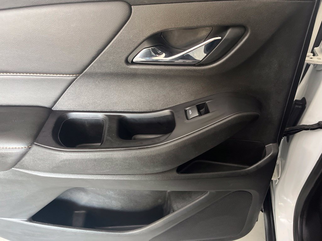 Used 2020 Chevrolet Traverse LS FWD image 54