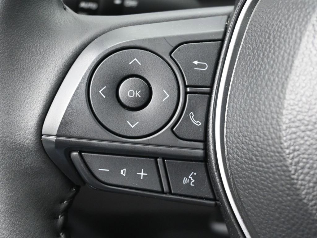 Certified 2026 Toyota Corolla Cross XLE w/ Convenience Package FWD image 18