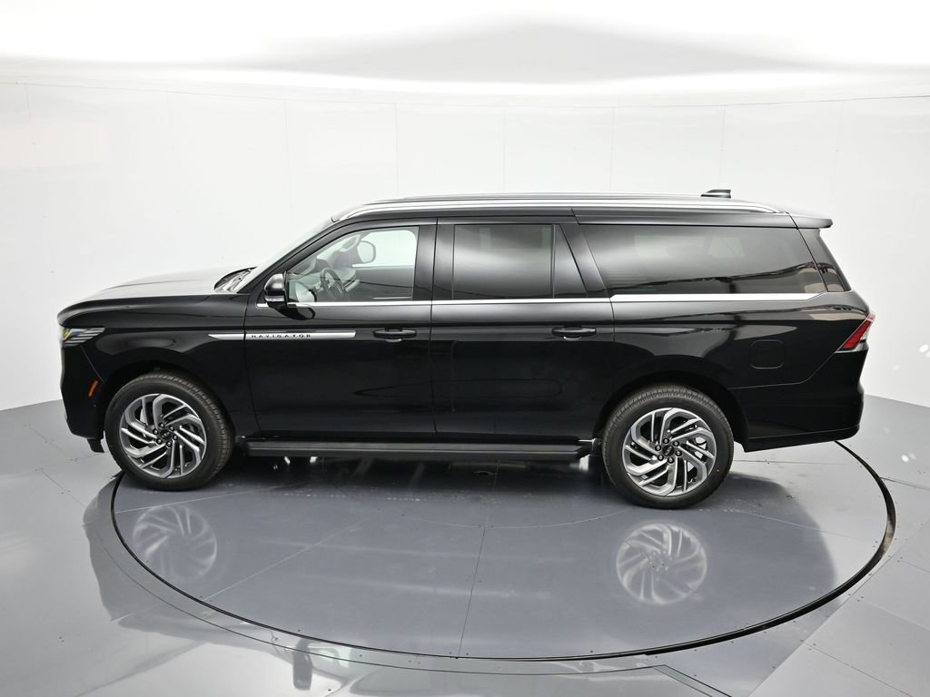 New 2026 Lincoln Navigator L Premier image 39