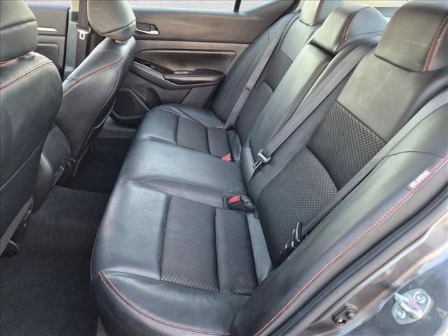 Used 2024 Nissan Altima 2.5 SR FWD image 14