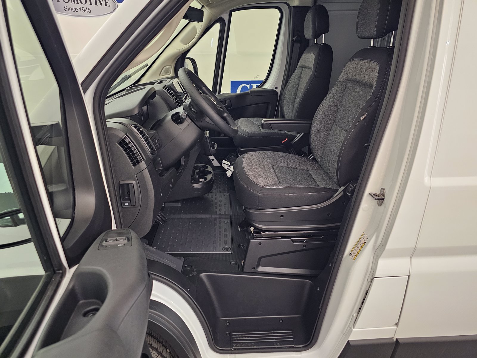 New 2026 RAM ProMaster 3500 FWD image 4