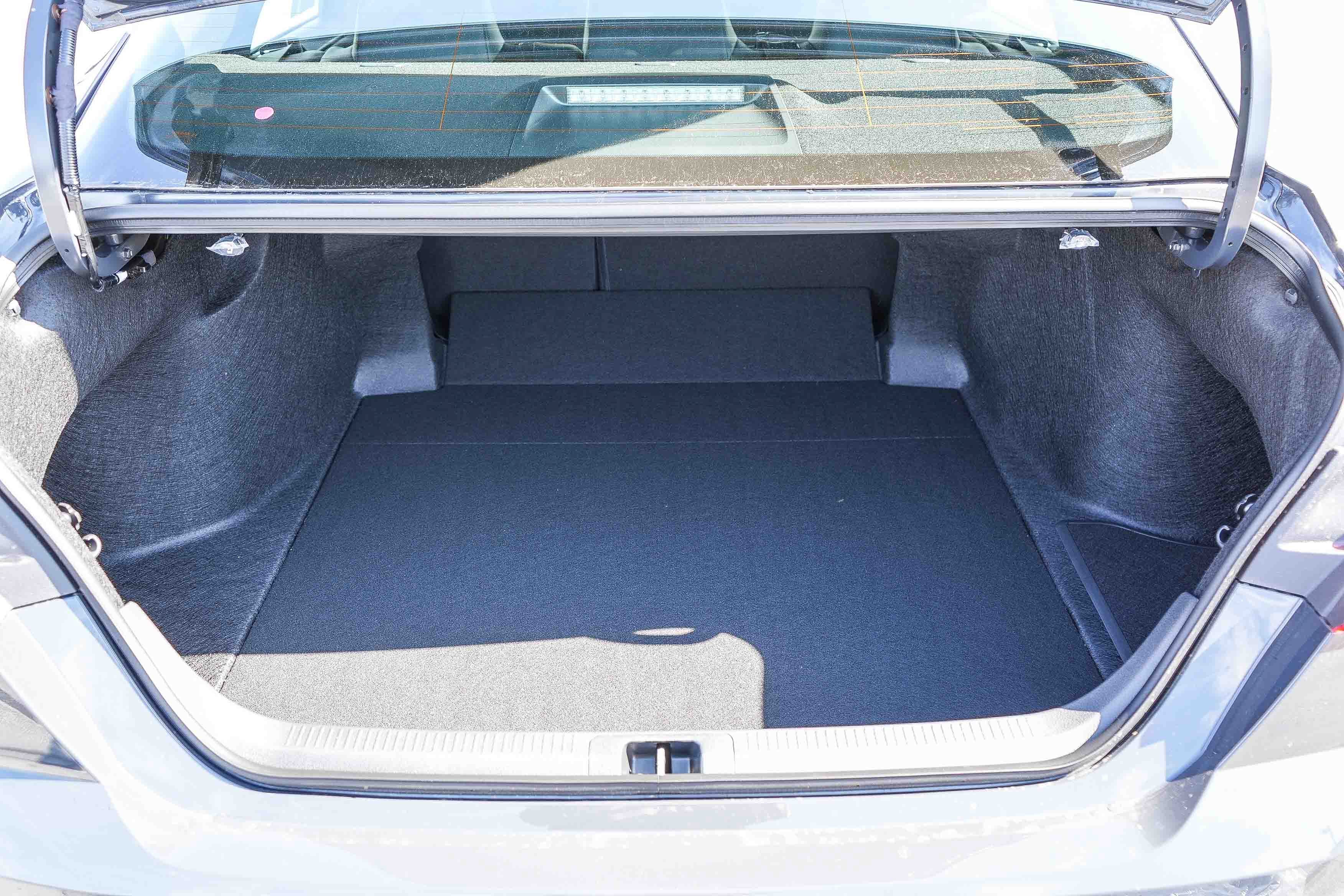 New 2026 Toyota Camry SE w/ Convenience Package FWD image 13
