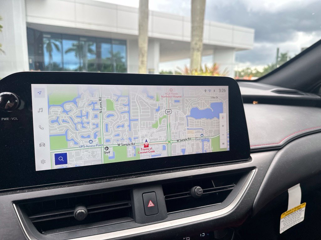 Used 2024 Lexus UX 250h F Sport FWD image 3