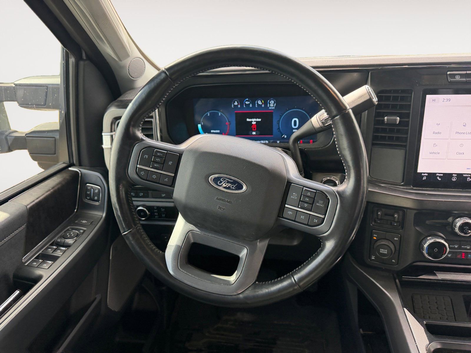 Used 2023 Ford F250 Lariat w/ Chrome Package image 12