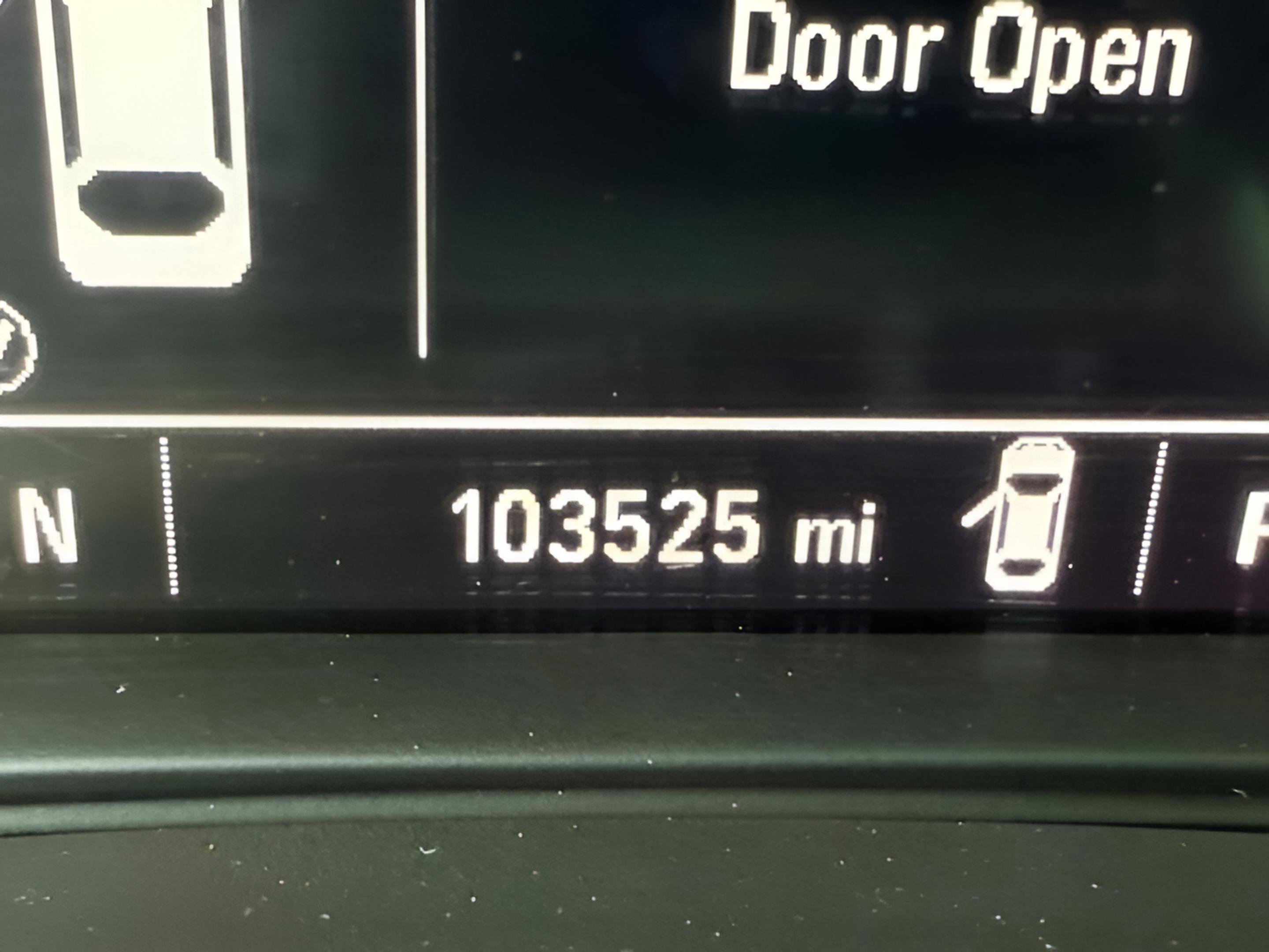 Used 2017 Chevrolet Malibu LT FWD image 27