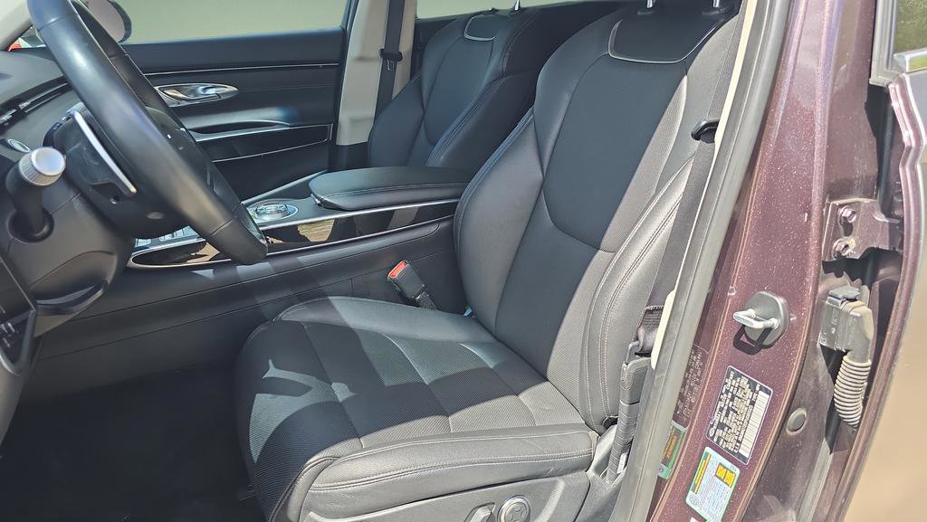 Used 2023 Genesis GV70 2.5T AWD/4WD image 13