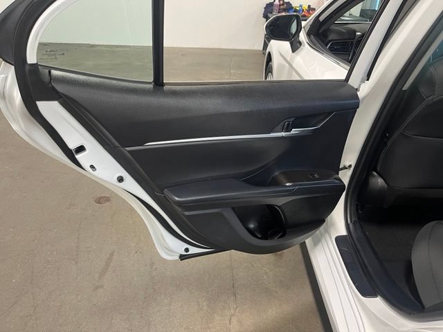 Used 2022 Toyota Camry LE w/ Cold Weather Package FWD image 19