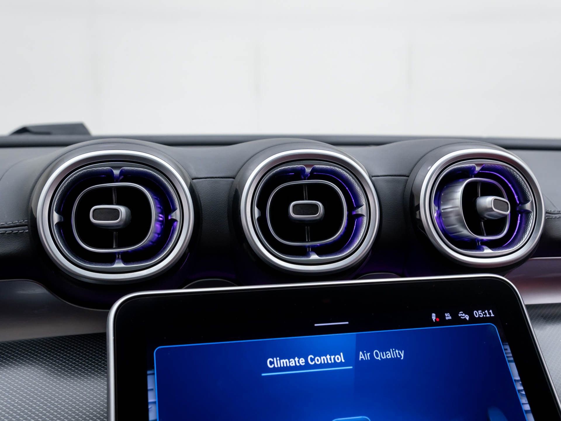 Used 2024 Mercedes-Benz CLE 300 4MATIC Coupe image 26