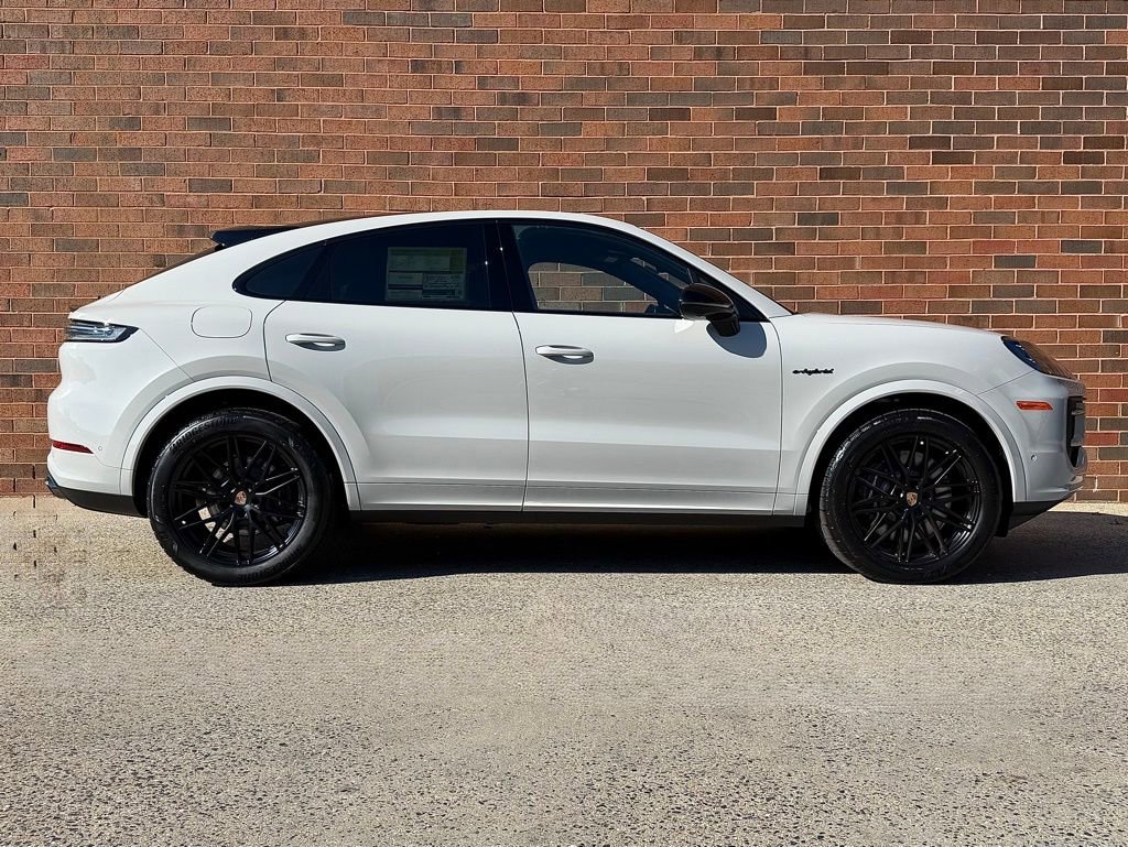 New 2026 Porsche Cayenne E-Hybrid Coupe image 8