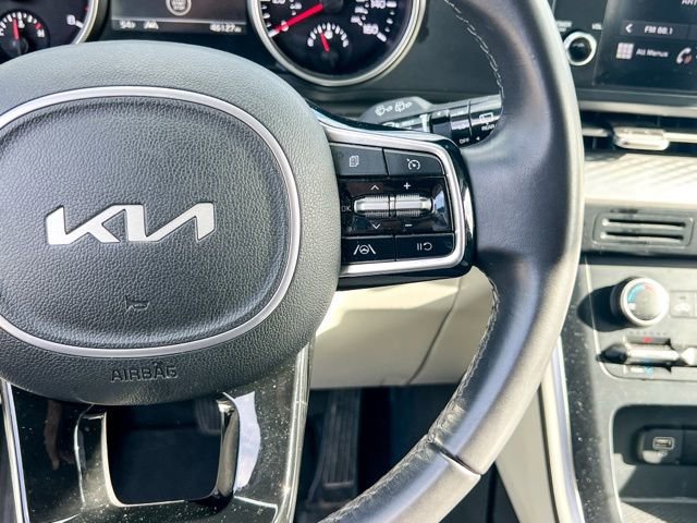 Certified 2024 Kia Carnival LX image 25