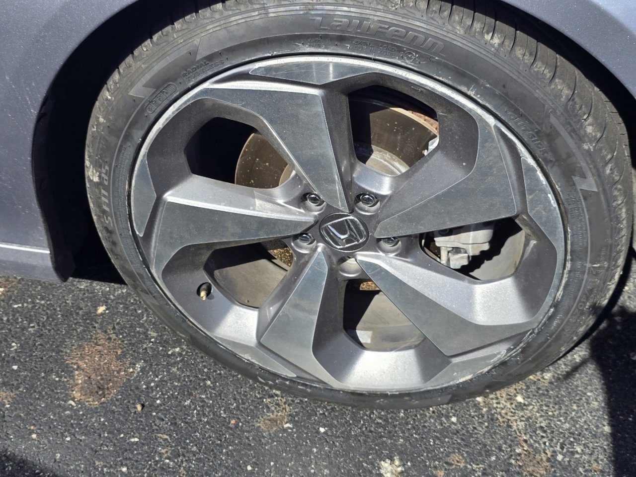 Used 2018 Honda Accord Touring image 11
