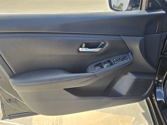 Used 2025 Nissan Sentra SV FWD image 18