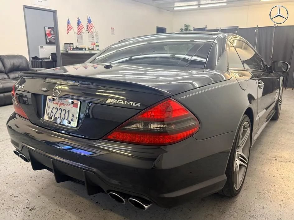 Used 2011 Mercedes-Benz SL 63 AMG image 6