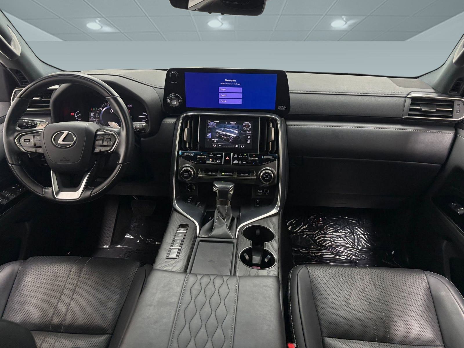 Used 2022 Lexus LX 600 4WD w/ Ultra Luxury Package image 14