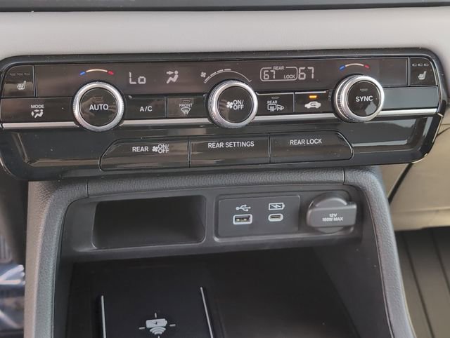 Used 2024 Honda Pilot Touring image 19