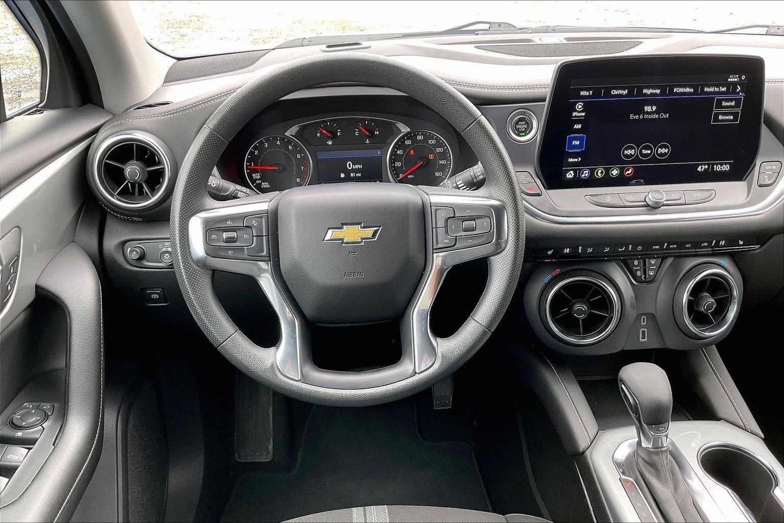 Used 2025 Chevrolet Blazer LT AWD/4WD image 5