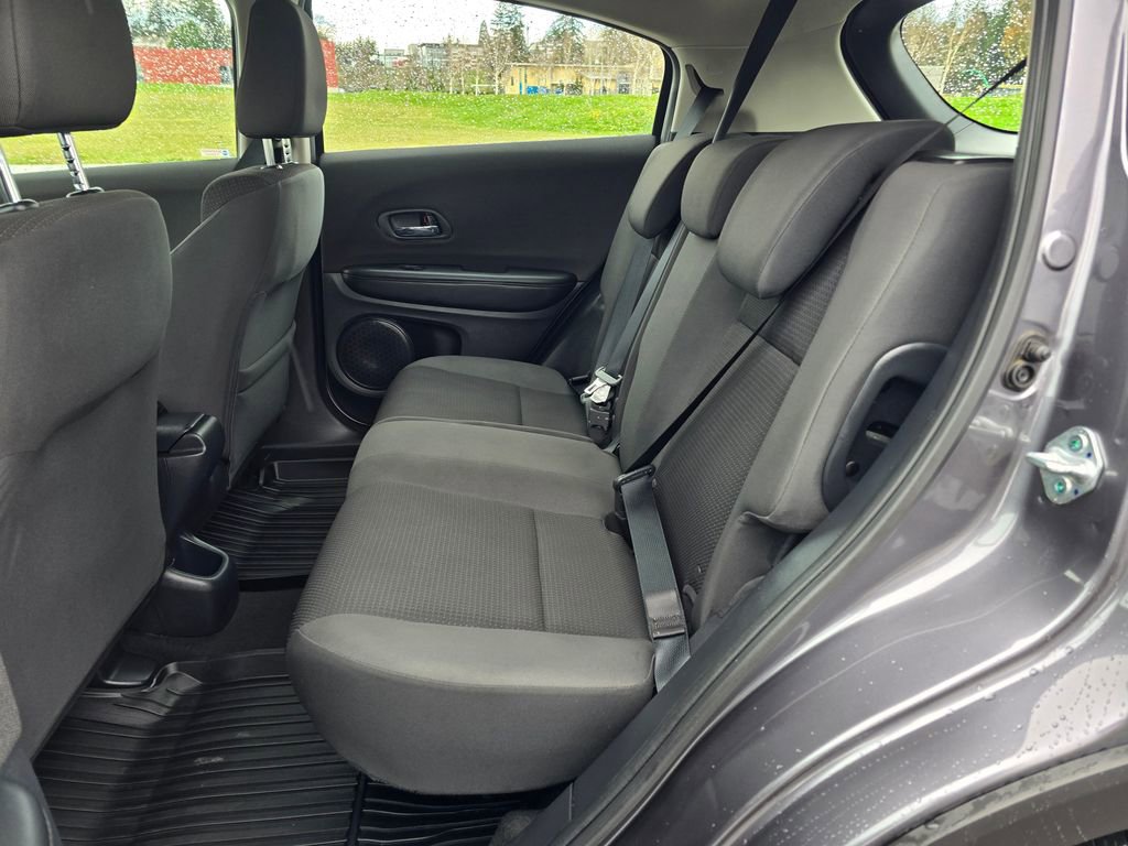 Used 2022 Honda HR-V LX image 13