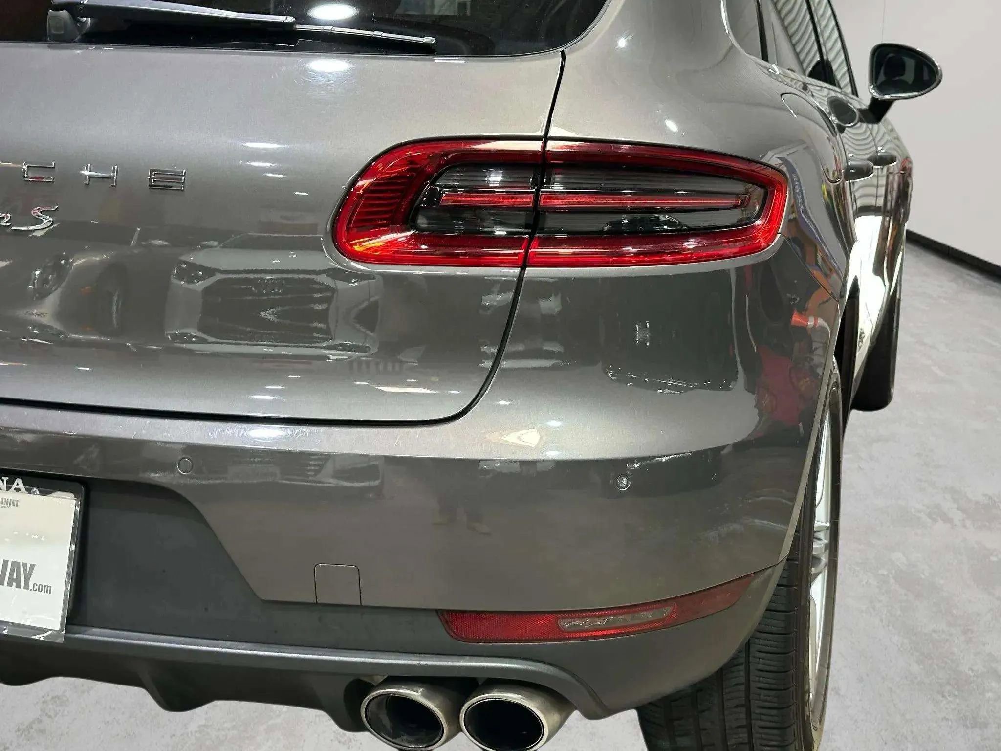 Used 2016 Porsche Macan S image 13