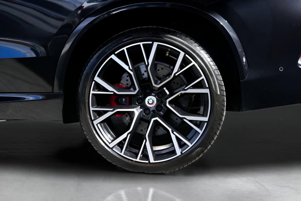 Used 2022 BMW X5 M w/ Competition Package 2 image 9