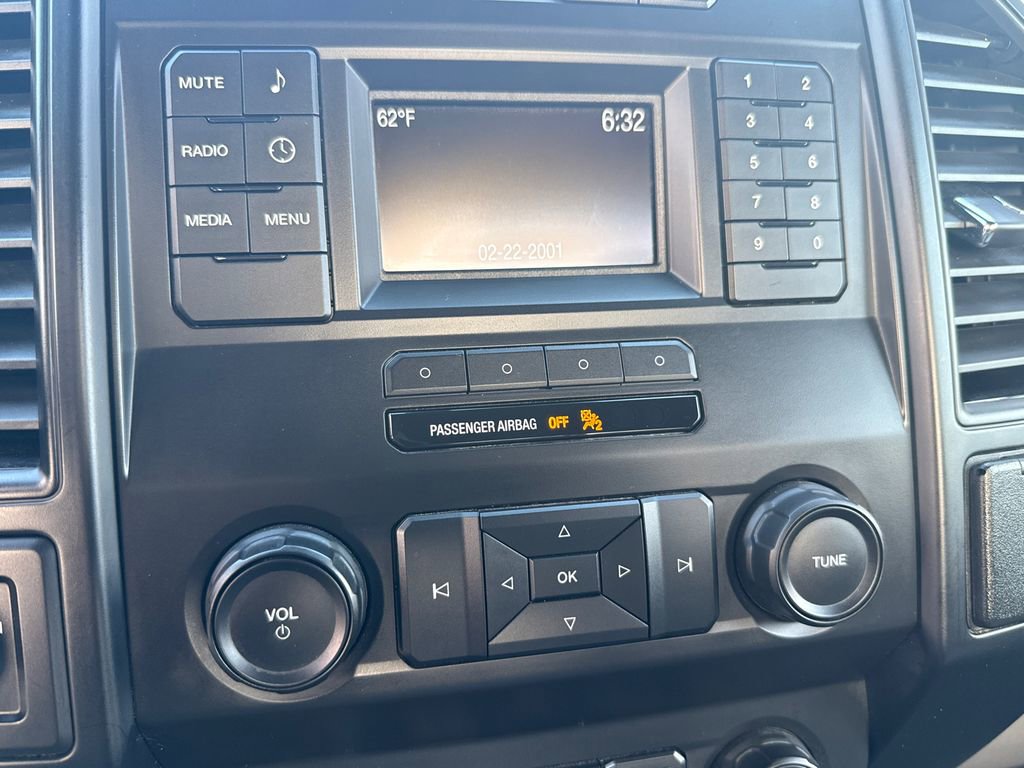 Used 2020 Ford F150 XL w/ Trailer Tow Package image 25