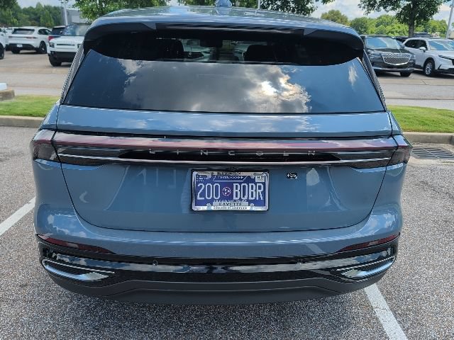 Used 2026 Lincoln Nautilus Premier AWD/4WD image 7