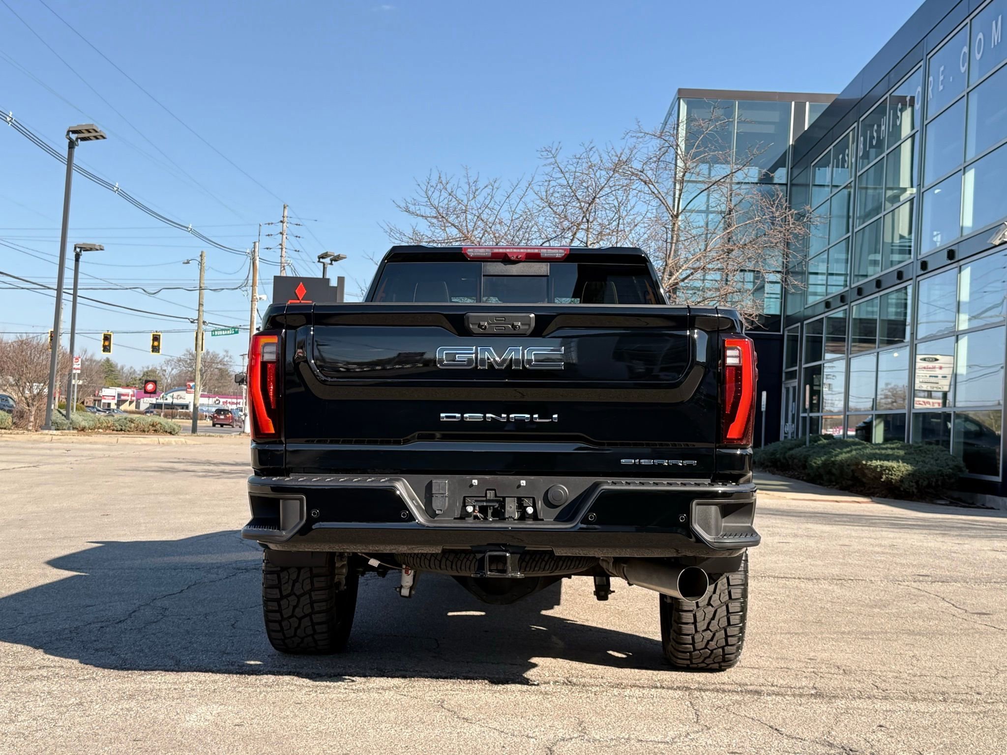 Used 2025 GMC Sierra 2500 Denali Ultimate image 11