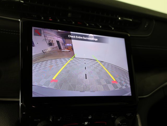 Used 2025 Jeep Grand Cherokee L Limited w/ Black Appearance Package image 22