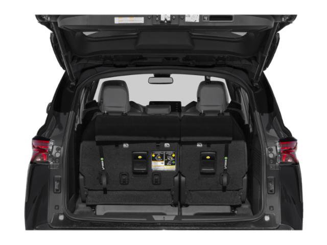 Used 2021 Toyota Sienna XSE FWD image 11