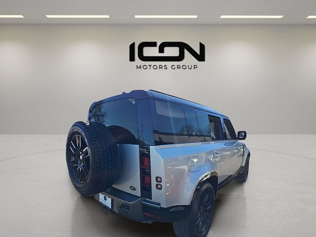 Used 2023 Land Rover Defender 110 X-Dynamic SE AWD/4WD image 3