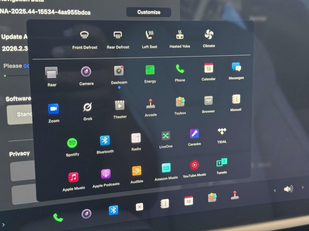 Used 2021 Tesla Model S Plaid image 34