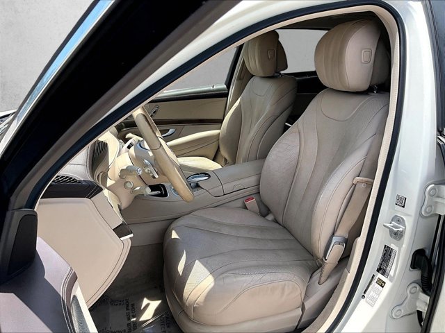 Used 2017 Mercedes-Benz S 550 Sedan image 27