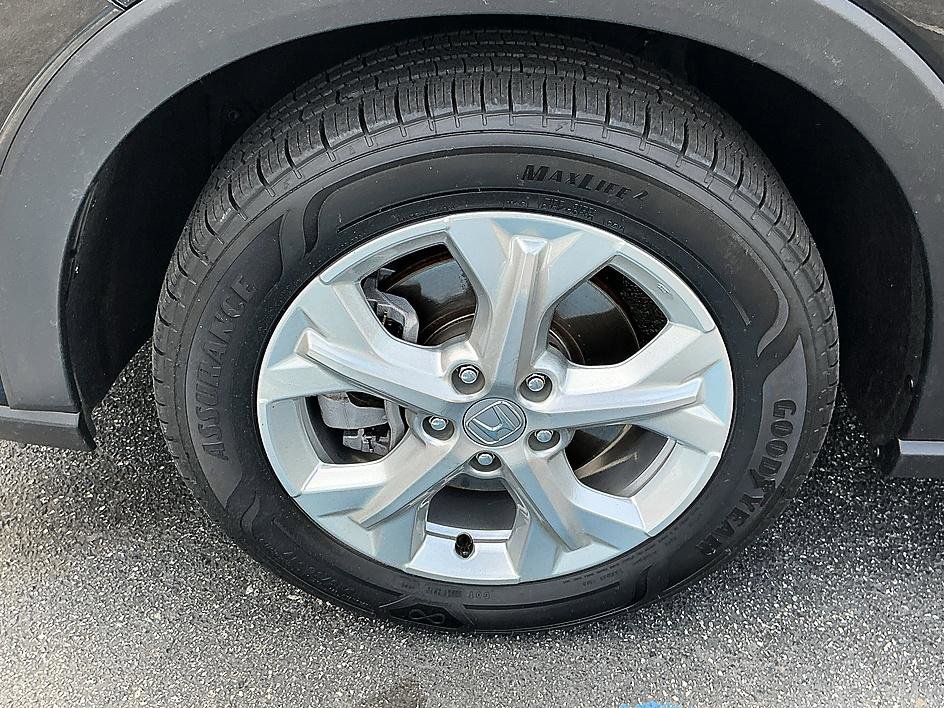 Used 2025 Honda HR-V LX image 9