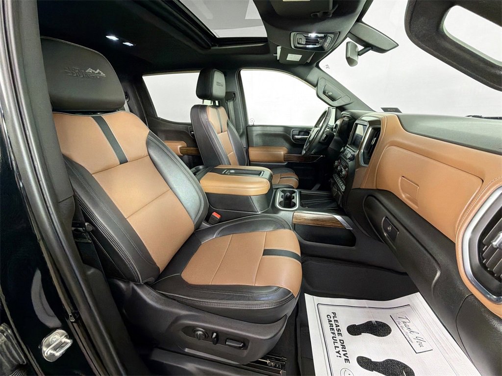 Used 2019 Chevrolet Silverado 1500 High Country image 32