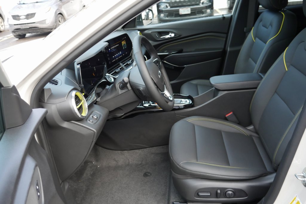 New 2026 Chevrolet Trax ACTIV w/ Sunroof Package image 8