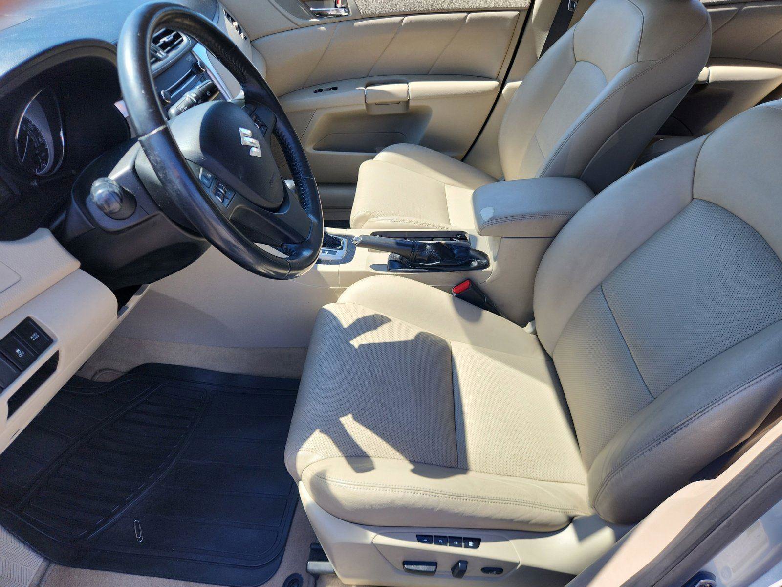 Used 2012 Suzuki Kizashi SE image 10