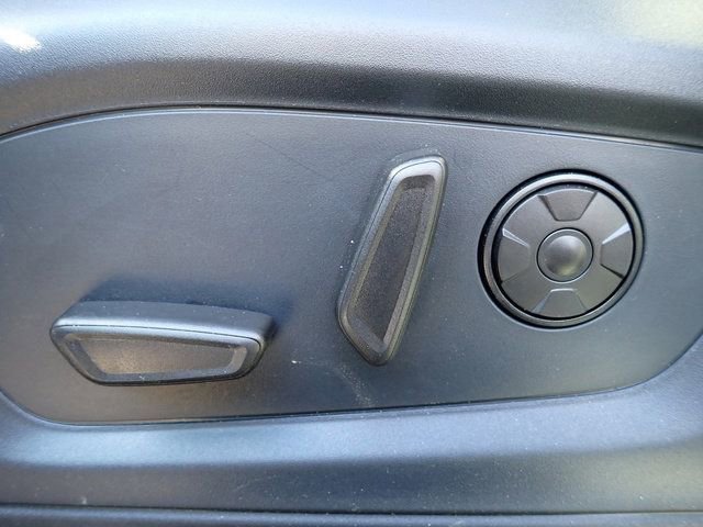 Certified 2025 Ford Explorer Platinum w/ LUX Leather Package image 24