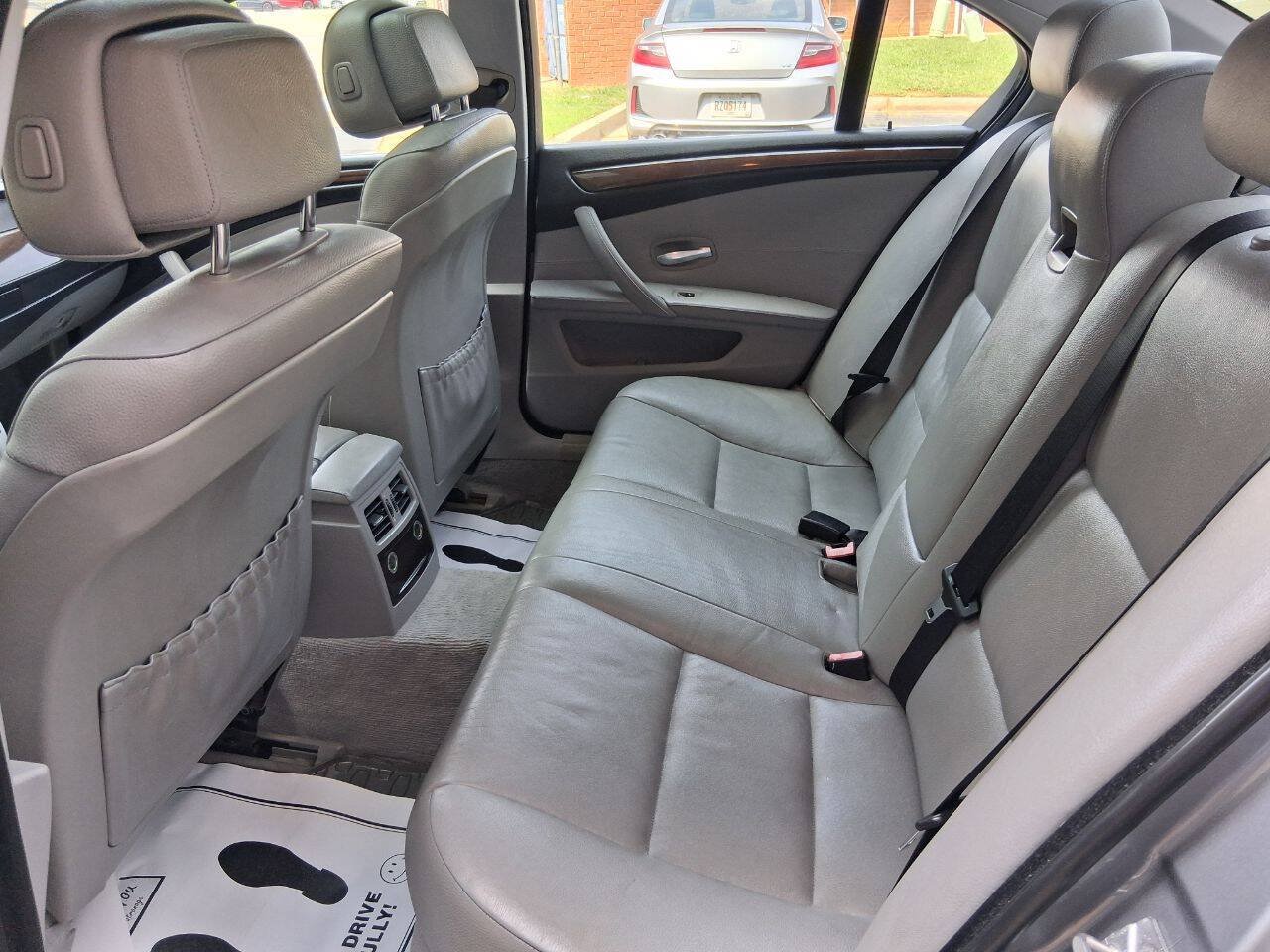 Used 2010 BMW 528i Sedan RWD image 10